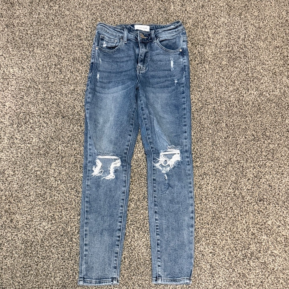 Risen — Blue Distressed Ankle Jeans